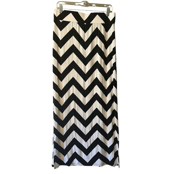 ANA Maxi Skirt Women Medium‎ Black White Twiggy Chevron Elastic Waist Classic - Picture 1 of 9